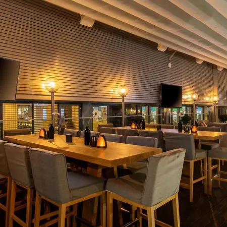 Liquid 3* Ajia Napa